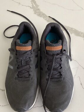 New Balance Men’s Black Athletic Sneakers with Brown Accent